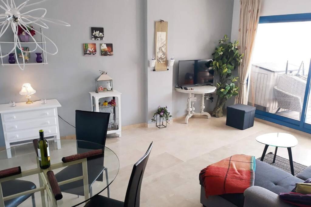 Beautiful Apartment In Duquesa Suites And Gardens Castillo de Sabinillas ภายนอก รูปภาพ
