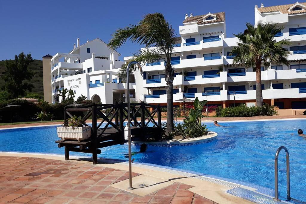 Beautiful Apartment In Duquesa Suites And Gardens Castillo de Sabinillas ภายนอก รูปภาพ