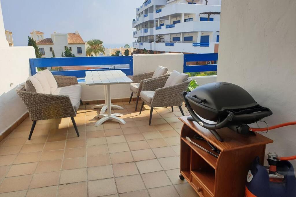 Beautiful Apartment In Duquesa Suites And Gardens Castillo de Sabinillas ภายนอก รูปภาพ
