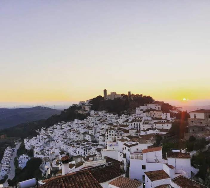 Beautiful Apartment In Duquesa Suites And Gardens Castillo de Sabinillas ภายนอก รูปภาพ