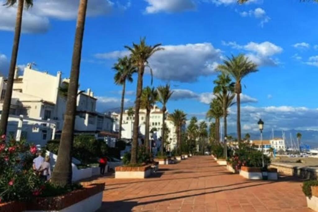Beautiful Apartment In Duquesa Suites And Gardens Castillo de Sabinillas ภายนอก รูปภาพ
