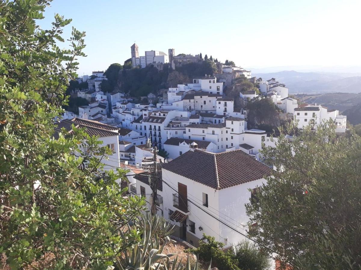 Beautiful Apartment In Duquesa Suites And Gardens Castillo de Sabinillas ภายนอก รูปภาพ